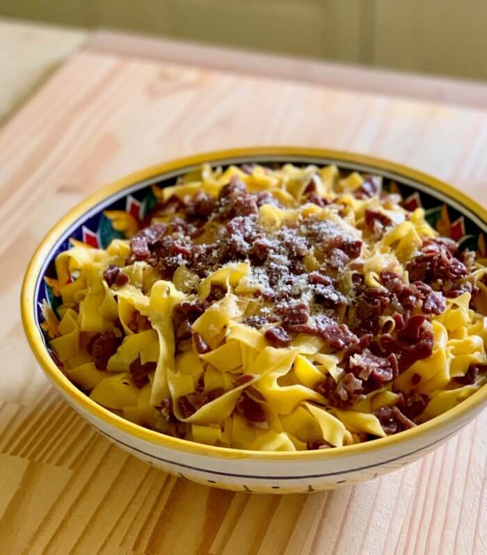 Tagliatelle al Prosciutto (Tagliatelle with Prosciutto) – Tina's Table