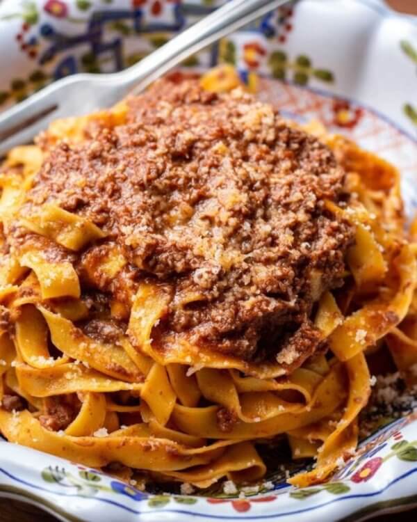 Ragù Bolognese (Bolognese Sauce) – Tina&amp;#39;s Table